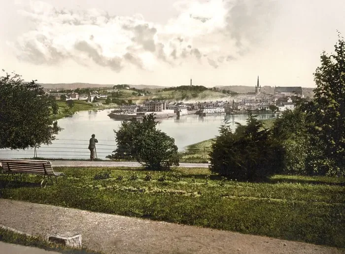 Framed Print : Enniskillen, County Fermanagh, Ireland