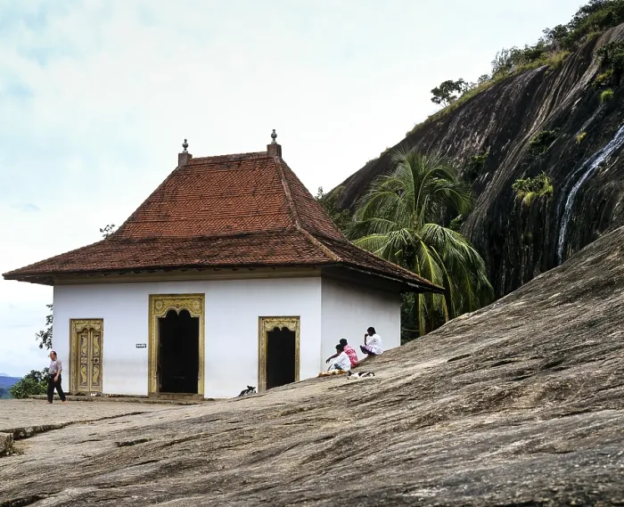 Framed Print : Entrance to the Dambulla Cave Temple or Golden Temple of Dambulla