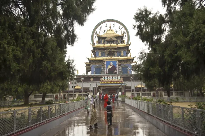 Framed Print : Entrance of golden temple, coorg Framed Print : Entrance of golden temple, coorg