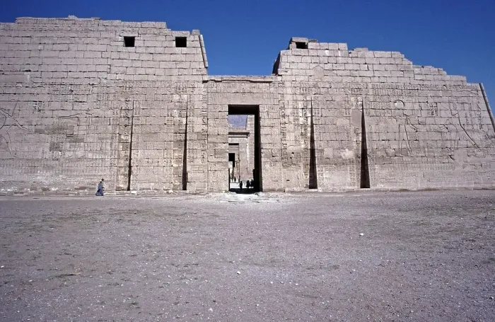 Framed Print : Entrance, Pylon, Medinet Habu, Thebes-West Framed Print : Entrance, Pylon, Medinet Habu, Thebes-West