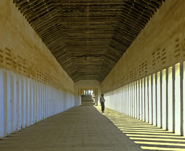Framed Print : Entrance to Shwezigon Pagoda, colonnade