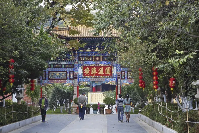 Framed Print : Entrance of the Yuantong Temple
