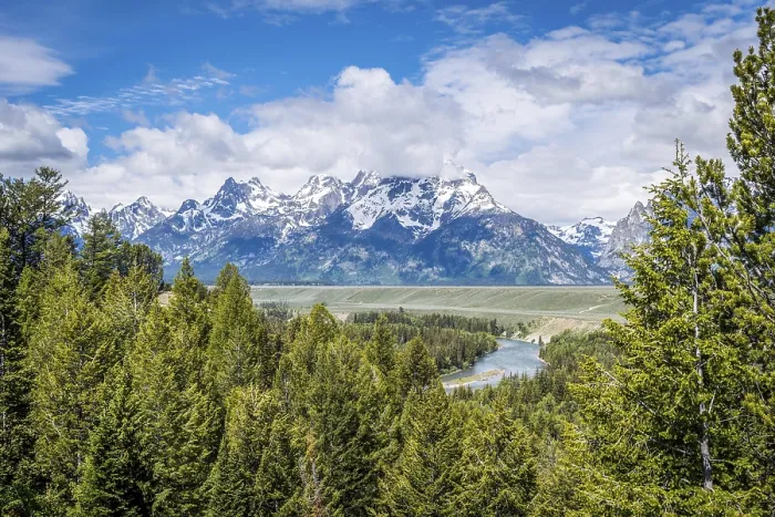 Framed Print : Epic mountain landscape scenery from the walking trail of the preserve park