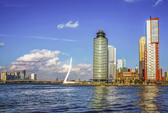 Framed Print : Erasmus Bridge, city panorama, Rotterdam Framed Print : Erasmus Bridge, city panorama, Rotterdam