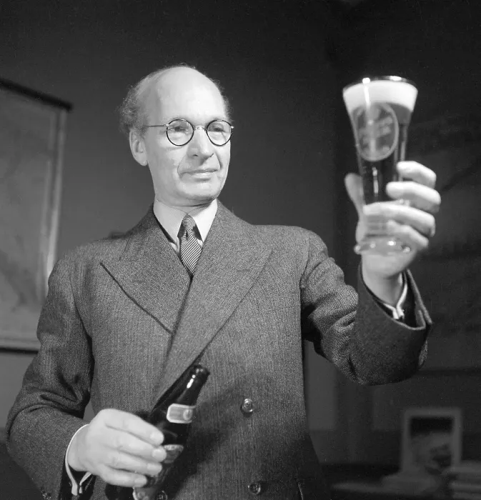 Framed Print : Erik Olson (1886-1966) Swedish industrialist. Head of the Pripp & Lyckholm brewery in Gothenburg. He is seen having poured the content of a bottle of beer of his own companies production into a beer glass and looks happy with what he is seing. 1943 Framed Print : Erik Olson (1886-1966) Swedish industrialist. Head of the Pripp & Lyckholm brewery in Gothenburg. He is seen having poured the content of a bottle of beer of his own companies production into a beer glass and looks happy with what he is seing. 1943