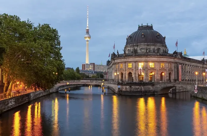 Framed Print : Evening mood, illuminated Bode Museum on the Spree