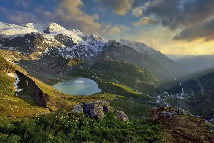 Framed Print : Evening mood at the Sustenpass with Steisee and Gadmental Framed Print : Evening mood at the Sustenpass with Steisee and Gadmental
