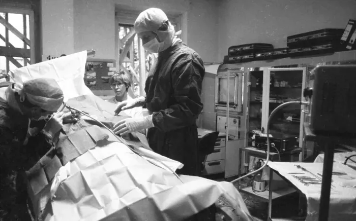 Framed Print : Everyday life at the General Hospital in October 1981 Framed Print : Everyday life at the General Hospital in October 1981