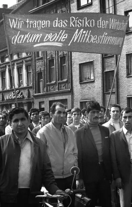 Framed Print : The expansion of the spontaneous strikes in September 1969 extended to the Ruhr area Framed Print : The expansion of the spontaneous strikes in September 1969 extended to the Ruhr area