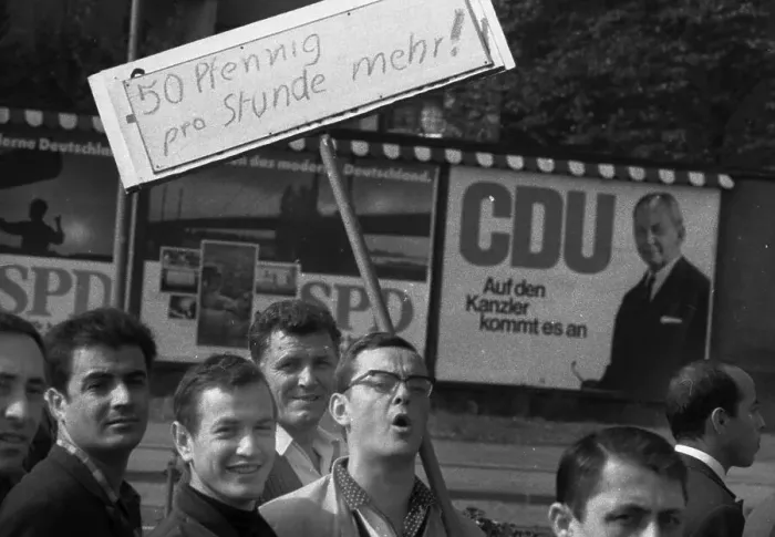 Framed Print : The expansion of the spontaneous strikes in September 1969 extended to the Ruhr area Framed Print : The expansion of the spontaneous strikes in September 1969 extended to the Ruhr area