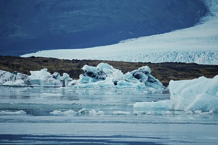 Framed Print : Expansive icy scene with glaciers and rugged mountains