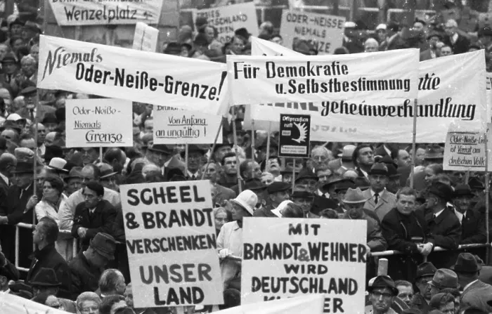 Framed Print : An expellees rally on 30 May 1970 in Bonn with the NPD Framed Print : An expellees rally on 30 May 1970 in Bonn with the NPD
