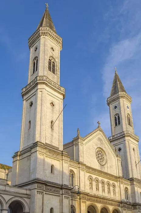 Framed Print : Facade of Ludwigskirche (Catholic Parish and University Church of St) Framed Print : Facade of Ludwigskirche (Catholic Parish and University Church of St)