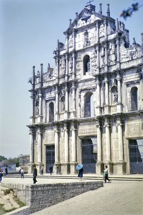 Framed Print : Facade of Saint Paul's cathedral church