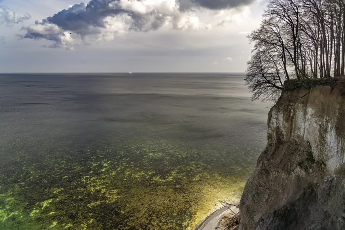 Framed Print : The famous chalk cliffs on the Baltic Sea coast in Jasmund National Park