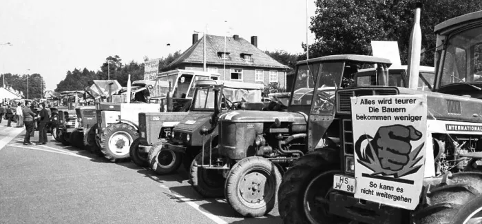 Framed Print : Farmers marched with their tractors to a protest in Aachen on 17