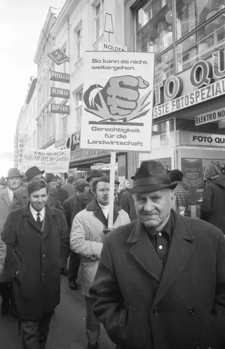 Framed Print : Farmers unions demonstrated for higher income prices in Bonn