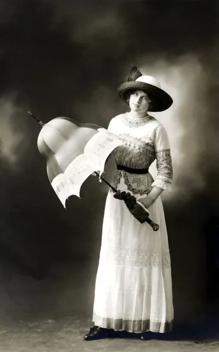 Framed Print : Fashion, Woman with Parasol, 1910s