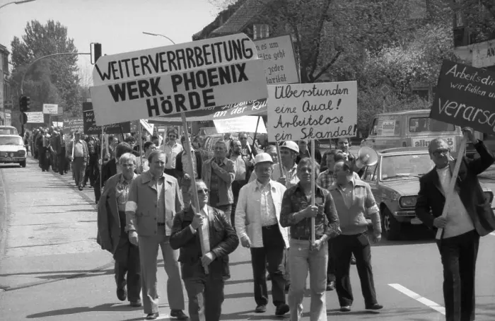Framed Print : Fear of losing their jobs due to the merger of Hoesch AG with the Dutch steel company Hoogovens drove the steelworkers