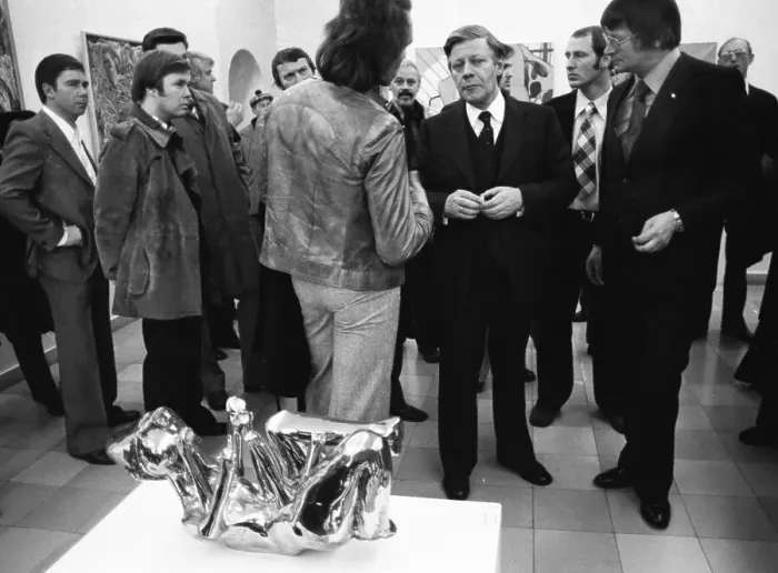 Framed Print : Federal Chancellor Helmut Schmidt opened an art exhibition at the Ostwallmuseum in Dortmund on 11