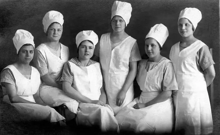 Framed Print : Six female bakers, historic picture from about 1920