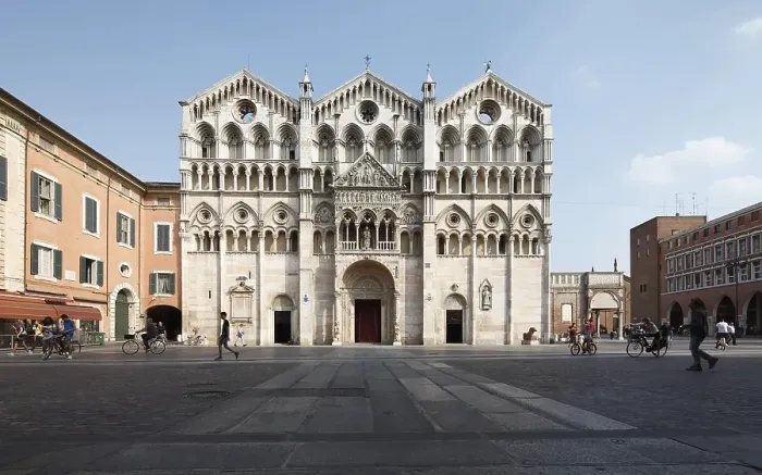 Framed Print : Ferrara Cathedral, Piazza della Cattedrale