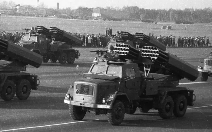 Framed Print : The field parade, a weapons display by all units of the Bundeswehr and NATO on 22 March 1972 in Wunstorf Framed Print : The field parade, a weapons display by all units of the Bundeswehr and NATO on 22 March 1972 in Wunstorf
