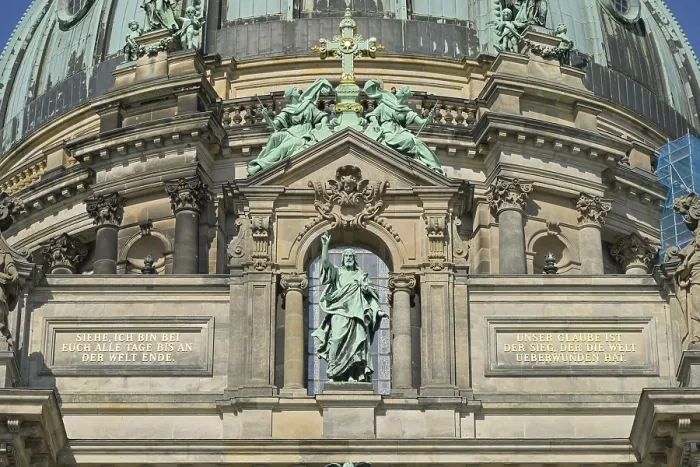 Framed Print : Figure of Jesus Christ, Berlin Cathedral