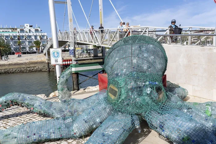 Framed Print : Figure of an octopus, filled with PET bottles Framed Print : Figure of an octopus, filled with PET bottles