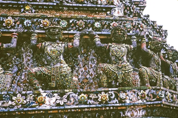 Framed Print : Figuren auf der Stupa des buddhistischen Tempels Wat Arun, Bangkok, Thailand, Asien, 1964, Asia Framed Print : Figuren auf der Stupa des buddhistischen Tempels Wat Arun, Bangkok, Thailand, Asien, 1964, Asia