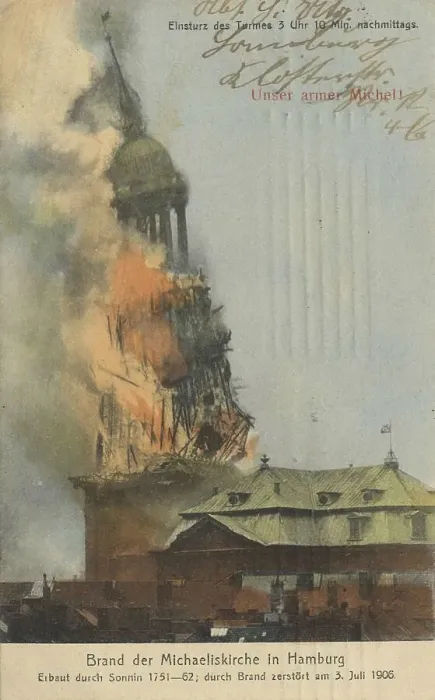 Framed Print : Fire of the Michaeliskirche in Hamburg