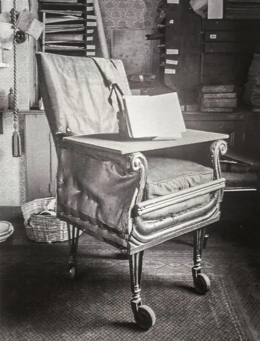 Framed Print : First modern office chair improvised by naturalist Charles Darwin