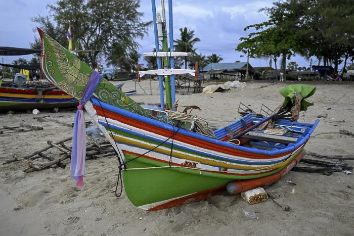 Framed Print : Fishing boat on the beach of Chathing Phra Framed Print : Fishing boat on the beach of Chathing Phra