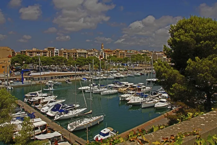 Framed Print : Fishing boats, yachts, motorboats