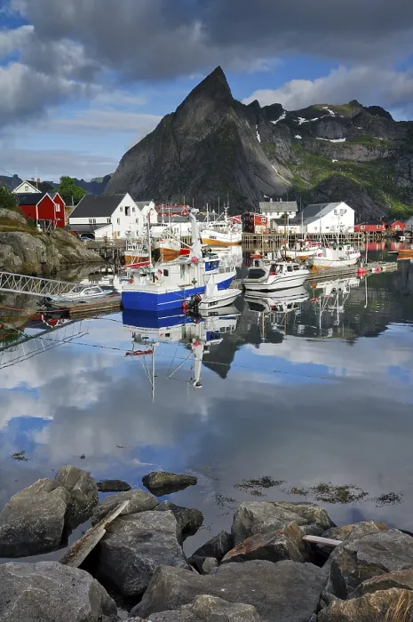 Framed Print : Fishing harbour, Reine, Moskenes