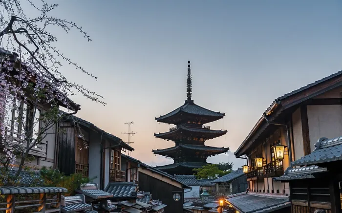 Framed Print : Five-storey Yasaka Pagoda of the Buddhist HOkanji Temple Framed Print : Five-storey Yasaka Pagoda of the Buddhist HOkanji Temple