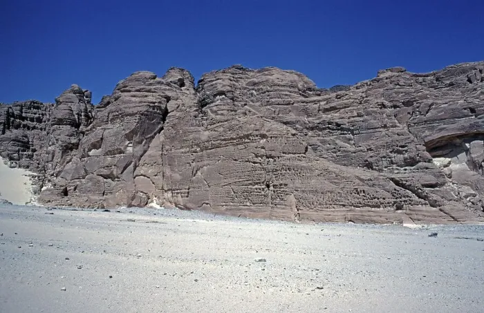 Framed Print : Formations and colour of the mountains in Wadi Zaghra, Sinai Peninsula, Egypt, September 1989, vintage, retro, old, historical, Africa Framed Print : Formations and colour of the mountains in Wadi Zaghra, Sinai Peninsula, Egypt, September 1989, vintage, retro, old, historical, Africa