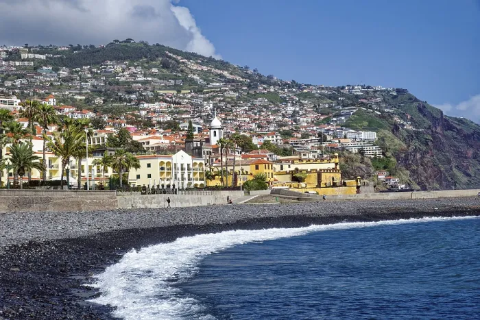 Framed Print : Forte de Sao Tiago fortress in Funchal on the Atlantic Ocean beach