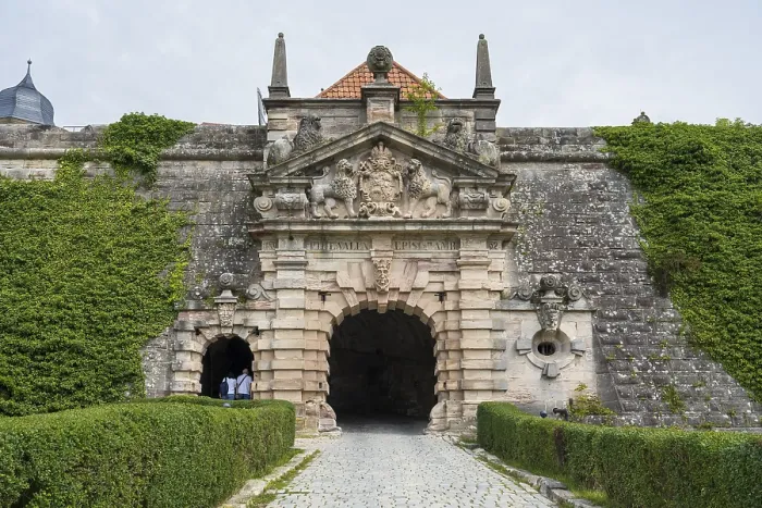 Framed Print : Fortress gate with coat of arms of Prince-Bishop Philipp Valentin Voit von Rieneck