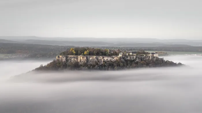Framed Print : Fortress Konigstein im Nebel Framed Print : Fortress Konigstein im Nebel