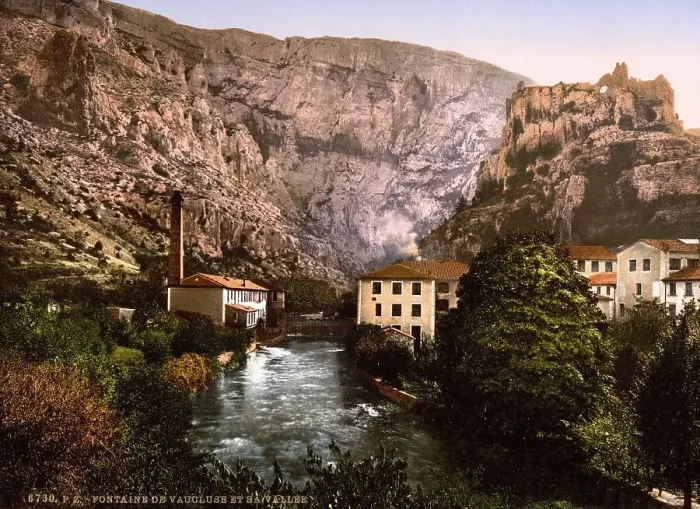 Framed Print : Fountain and valley of Vauclause, c
