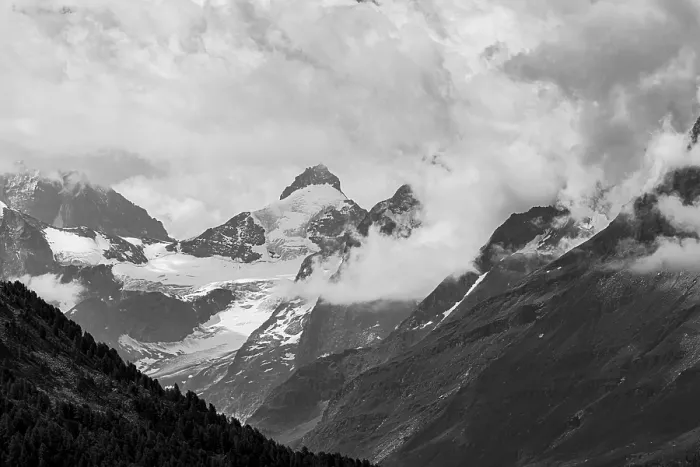 Framed Print : Four-thousand metre mountains and glaciers in clouds Framed Print : Four-thousand metre mountains and glaciers in clouds