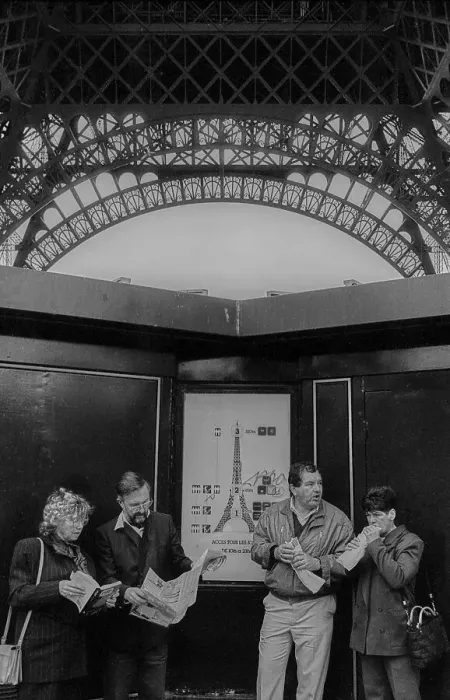 Framed Print : France, Paris, 24.03.1990, at the Eiffel Tower