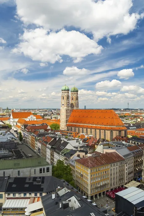 Framed Print : Frauenkirche Church and Old Town on Sunny Summer Day Framed Print : Frauenkirche Church and Old Town on Sunny Summer Day