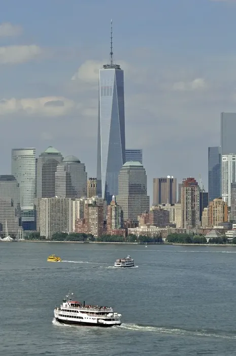 Framed Print : Freedom Tower and tourist boat