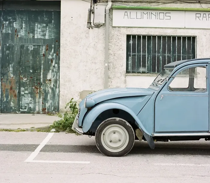 Framed Print : French vintage car, Citroen 2CV