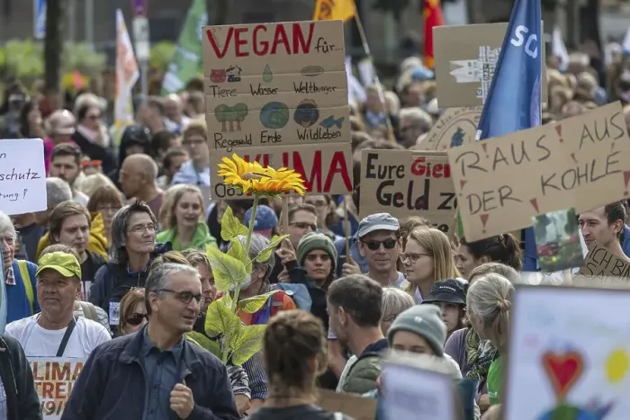 Framed Print : Fridays for Future demonstration on 25 September 2022 in Cologne