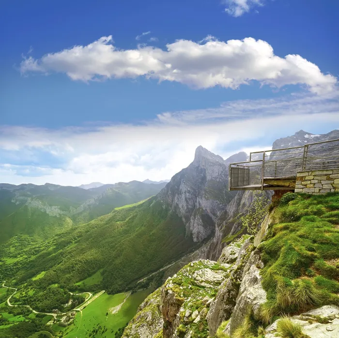Framed Print : Fuente De mountains in Camaleno Cantabria of Spain