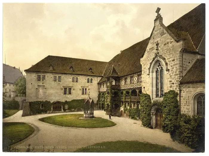 Framed Print : Fuerstenbau in der Veste Burg Coburg in Upper Franconia