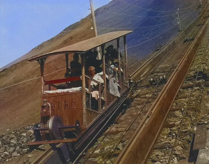 Framed Print : Funicular railway, Funicolare vesuviana